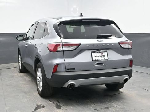 Used 2022 Ford Escape SE FWD image 5