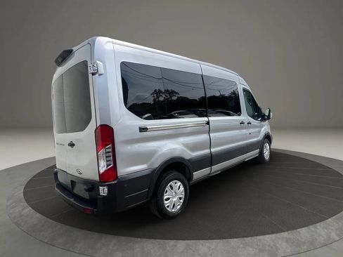 Used 2018 Ford Transit 250 148 Medium Roof RWD image 5