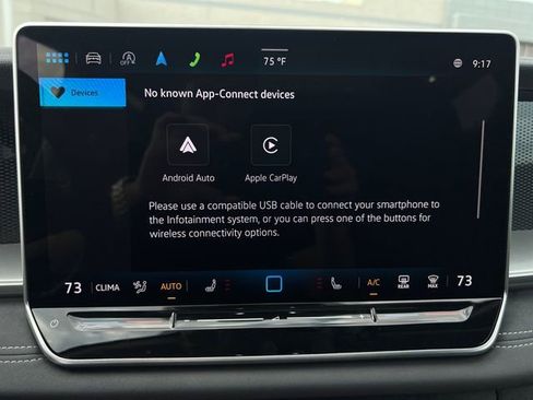 New 2025 Volkswagen Tiguan SE image 28