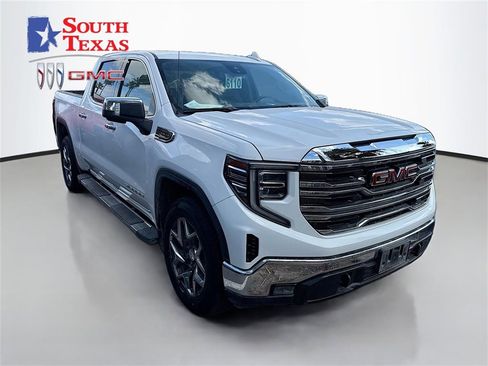 Used 2022 GMC Sierra 1500 SLT image 1