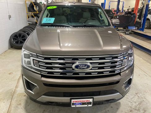 Used 2019 Ford Expedition Limited w/ Equipment Group 301A image 2
