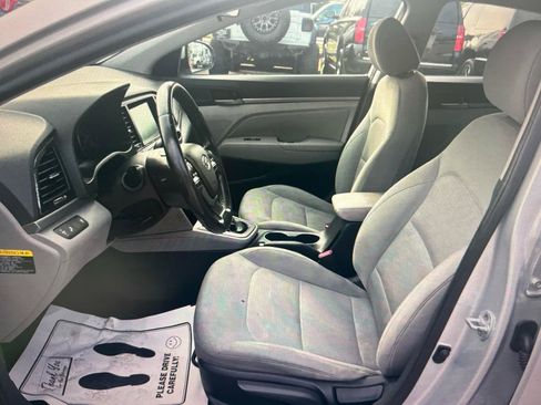 Used 2017 Hyundai Elantra SE w/ SE A/T Tech Package 03 FWD image 10