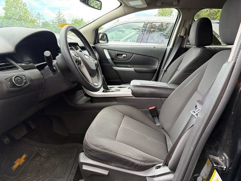 Used 2014 Ford Edge SE w/ Equipment Group 101A FWD image 9