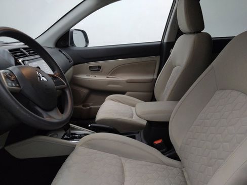 Used 2020 Mitsubishi Outlander Sport Black Edition image 17