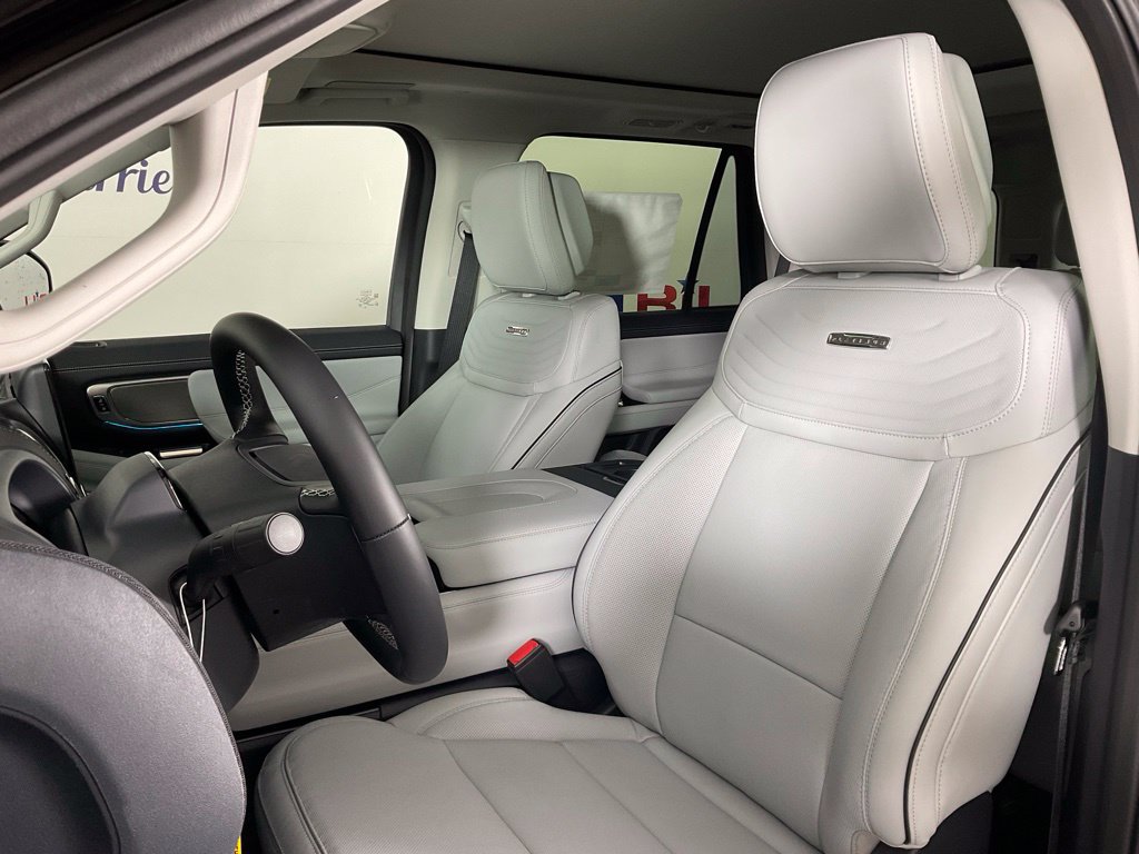New 2027 Ford Expedition Platinum w/ Platinum Ultimate Package AWD/4WD image 14