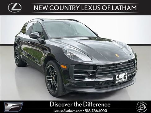 Used 2021 Porsche Macan AWD/4WD image 1