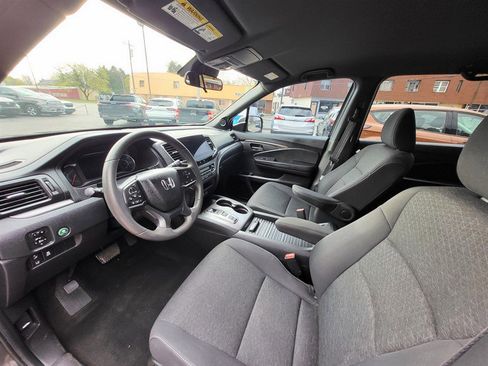 Used 2021 Honda Passport Sport image 15