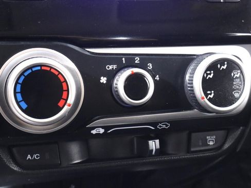 Used 2020 Honda Fit LX image 19