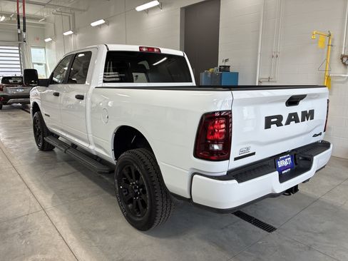Used 2025 RAM 2500 Big Horn AWD/4WD image 6