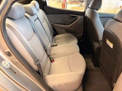 Used 2013 Hyundai Elantra GLS w/ Preferred Pkg image 21