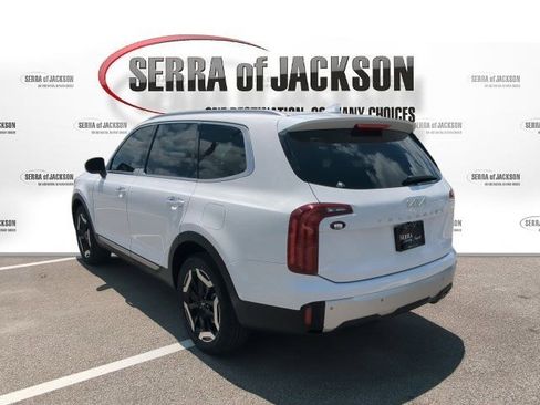 Used 2024 Kia Telluride S w/ S Sunroof Package FWD image 6
