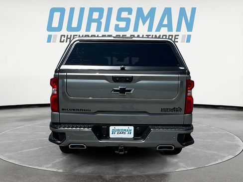 Used 2023 Chevrolet Silverado 1500 High Country w/ Technology Package AWD/4WD image 5