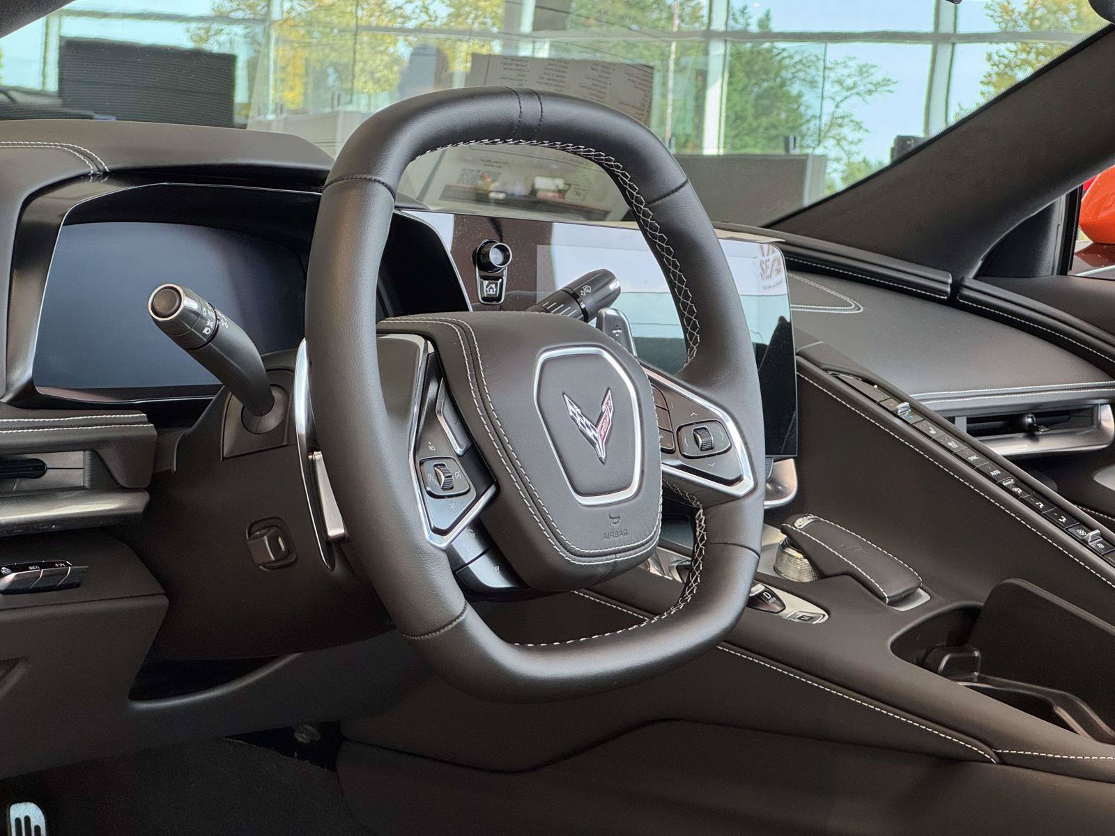 Used 2022 Chevrolet Corvette Stingray Premium Conv w/ Z51 Performance Package RWD image 11