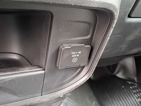 New 2026 RAM 3500 Tradesman AWD/4WD image 17