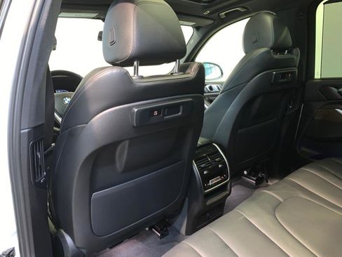 Used 2022 BMW X5 xDrive40i w/ Premium Package image 50