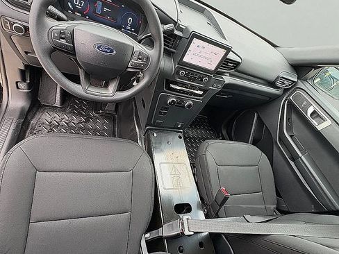 New 2026 Ford Explorer 4WD Police Interceptor image 8