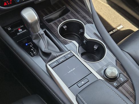 Certified 2022 Lexus RX 450hL Luxury image 29