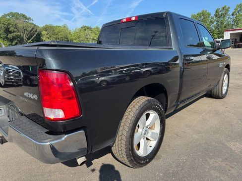 Used 2018 RAM 1500 Classic SLT AWD/4WD image 11