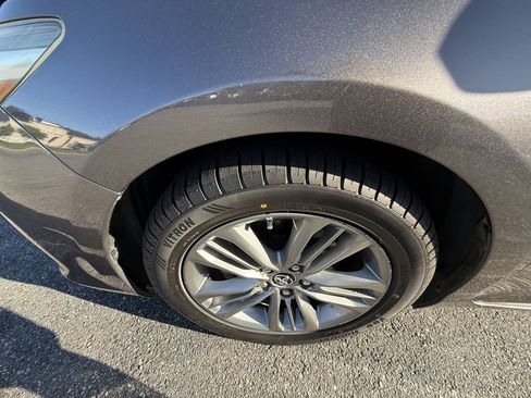 Used 2015 Toyota Camry SE FWD image 20