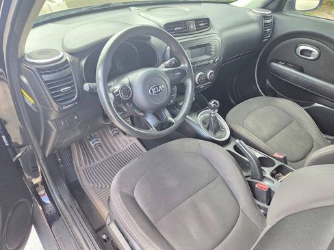 Used 2015 Kia Soul FWD image 11