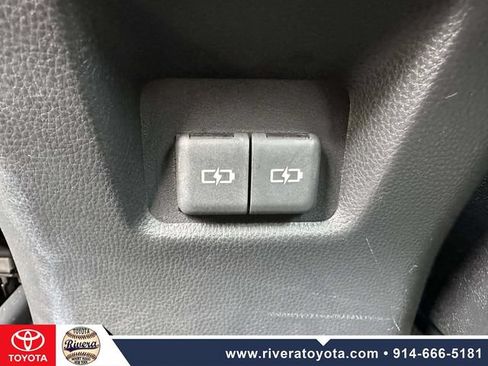 Used 2023 Toyota RAV4 XLE w/ Convenience Package AWD/4WD image 19