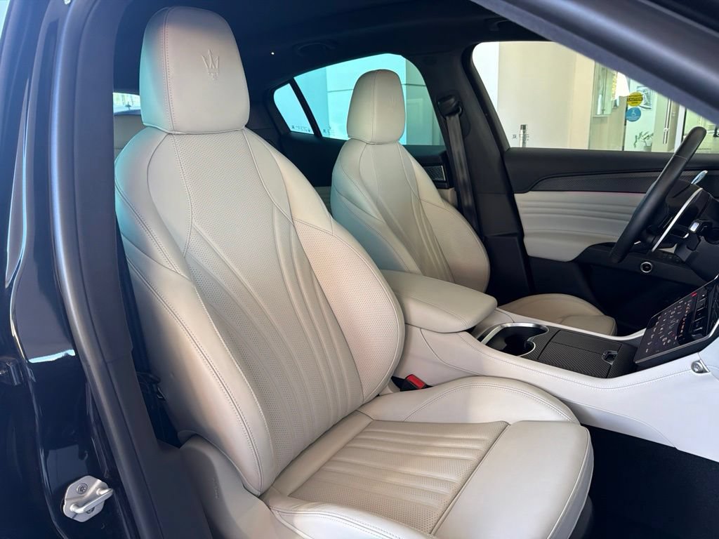 Certified 2023 Maserati Grecale Folgore AWD/4WD image 14
