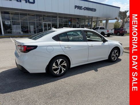 Used 2025 Subaru Legacy Premium AWD/4WD image 3