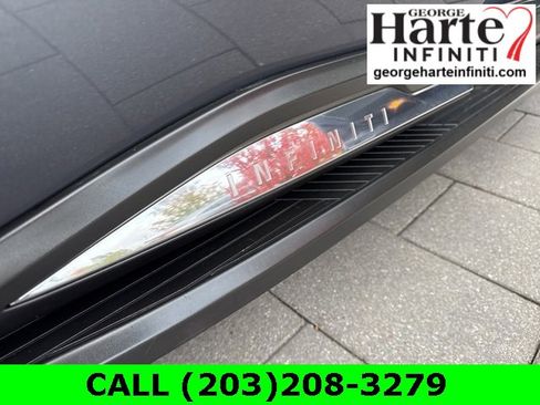 Used 2022 INFINITI QX60 Sensory w/ Cargo Package image 10