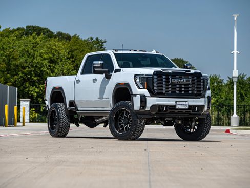 Used 2026 GMC Sierra 2500 Denali Ultimate AWD/4WD image 2