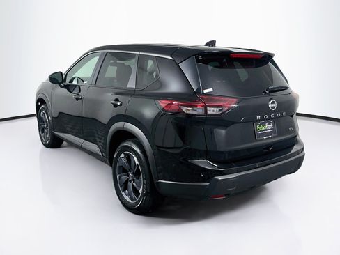 Used 2024 Nissan Rogue SV FWD image 5