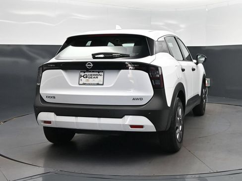 Used 2025 Nissan Kicks S AWD/4WD image 7