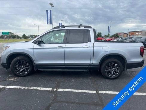 Used 2021 Honda Ridgeline Sport image 8