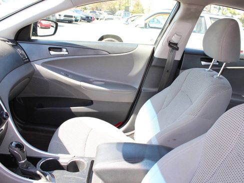 Used 2011 Hyundai Sonata GLS FWD image 14
