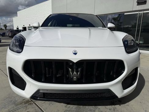 Certified 2023 Maserati Grecale Modena image 5