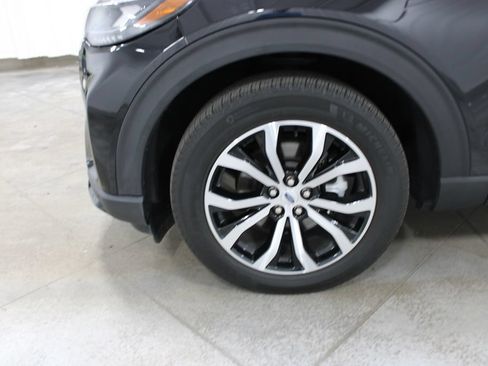 Used 2025 Ford Explorer ST-Line AWD/4WD image 35