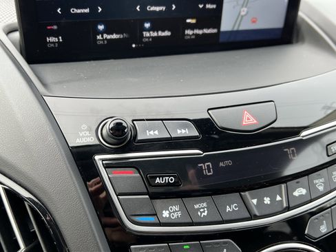 Used 2023 Acura RDX AWD w/ Advance Package image 15