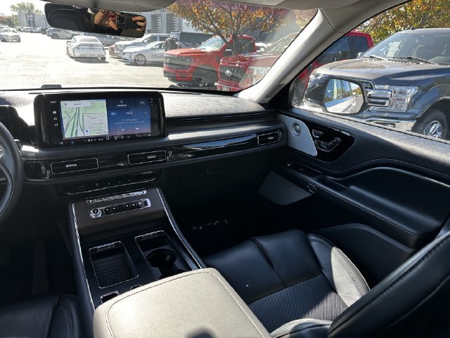 Certified 2025 Lincoln Aviator Reserve w/ Equipment Group 201A AWD/4WD image 17