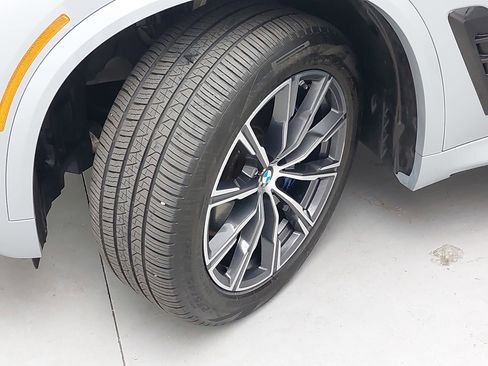 Used 2024 BMW X5 xDrive40i w/ Executive Package AWD/4WD image 34