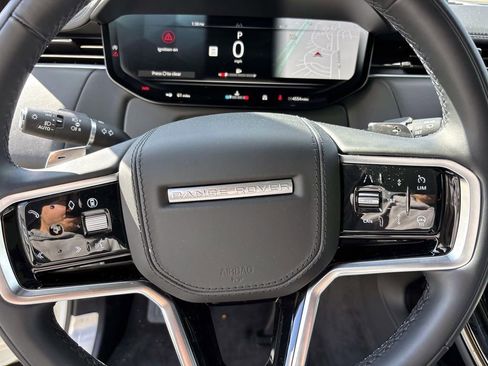 Used 2025 Land Rover Range Rover Sport image 15