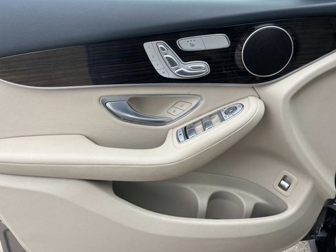 Certified 2021 Mercedes-Benz GLC 300 image 18