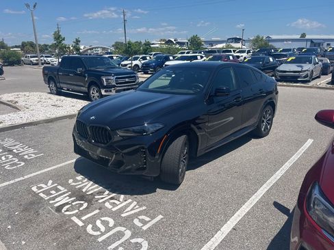 Used 2024 BMW X6 xDrive40i w/ Premium Package AWD/4WD image 2