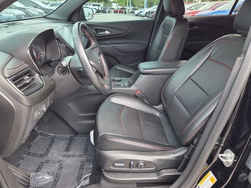 Used 2023 Chevrolet Equinox RS w/ RS Leather Package image 4