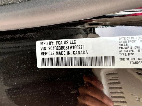 New 2026 Chrysler Pacifica Select AWD/4WD image 8