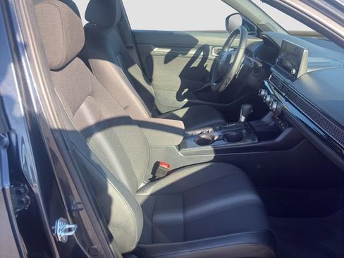 Used 2025 Honda Civic Sport image 18