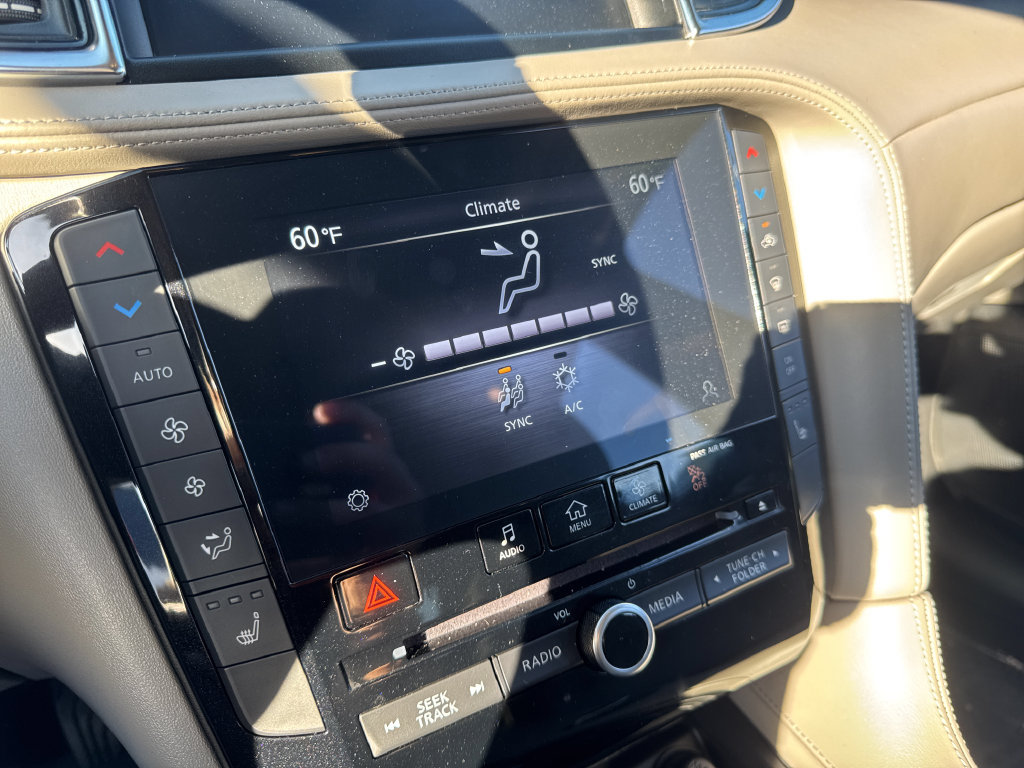 Certified 2023 INFINITI QX50 Luxe AWD/4WD image 42