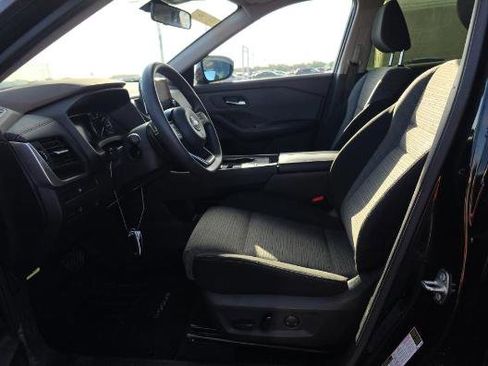 Used 2023 Nissan Rogue SV FWD image 7