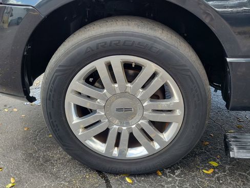 Used 2012 Lincoln Navigator 2WD image 13