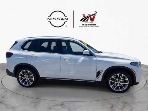 Used 2025 BMW X5 xDrive50e AWD/4WD image 6