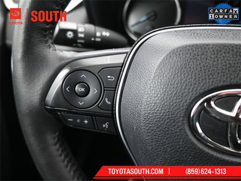 Used 2021 Toyota RAV4 XLE w/ Convenience Package image 19