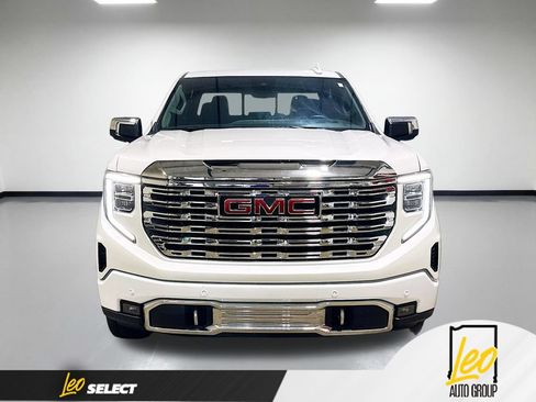 Used 2024 GMC Sierra 1500 Denali AWD/4WD image 2